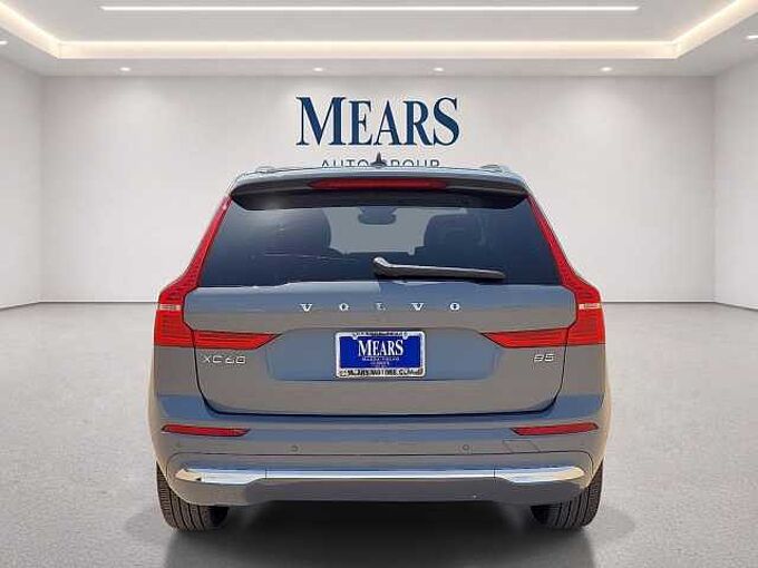 Volvo XC60 XC60 Plus, B5 FWD, Mild Hybrid, Bright