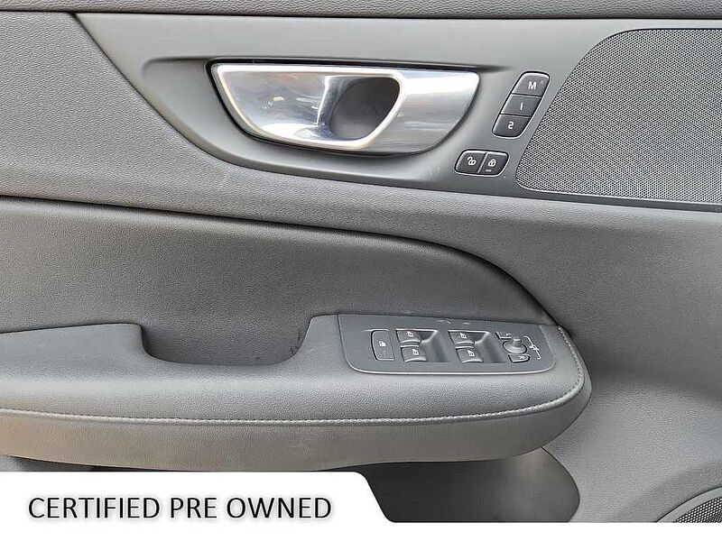Volvo  S60 Core, B5 AWD Gas (mild hybrid), Gasoline, Dark