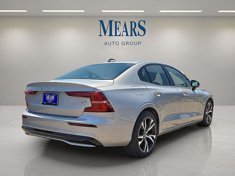 Volvo  S60 Core, B5 FWD Gas (mild hybrid), Gasoline, Dark