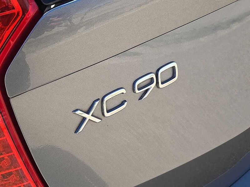 Volvo  XC90 T6 AWD Momentum