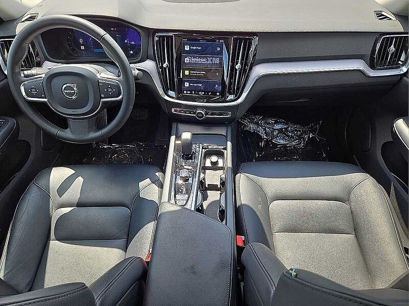 Volvo  S60 Core, B5 FWD Gas (mild hybrid), Gasoline, Dark