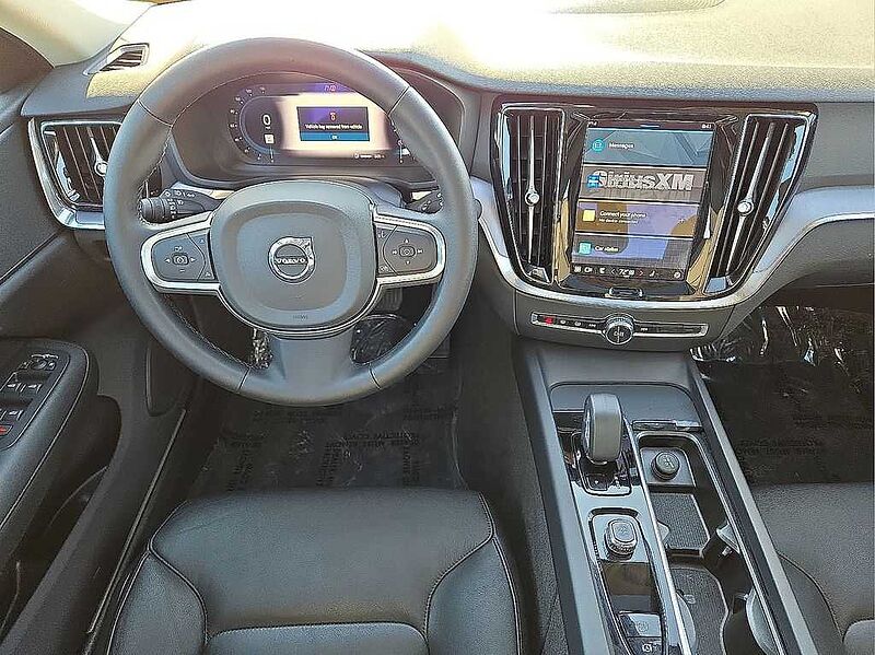 Volvo  S60 Core, B5 FWD Gas (mild hybrid), Gasoline, Dark