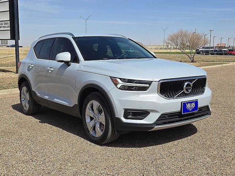 Volvo  XC40 Momentum, T5 AWD