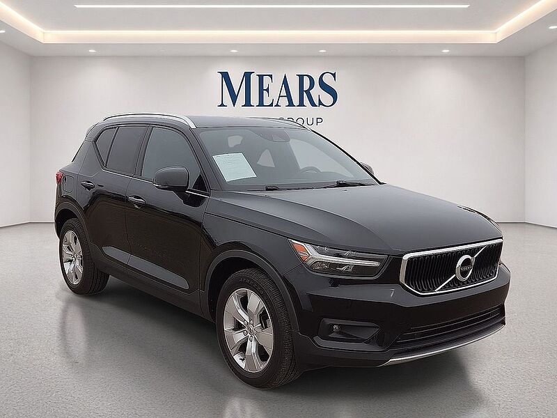 Volvo  XC40 Momentum, T4 FWD