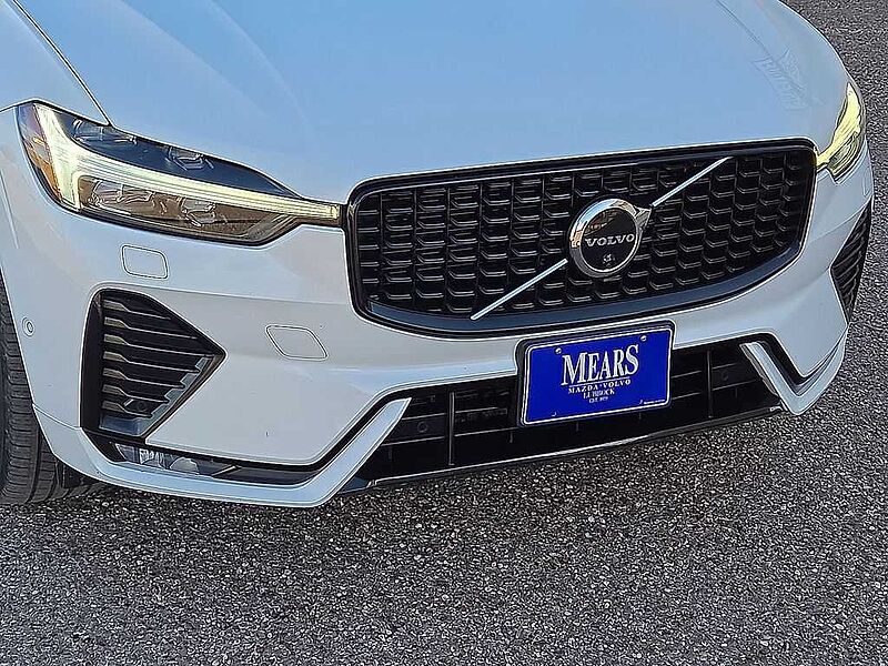 Volvo XC60 Plus, B5 AWD, Mild Hybrid, Dark