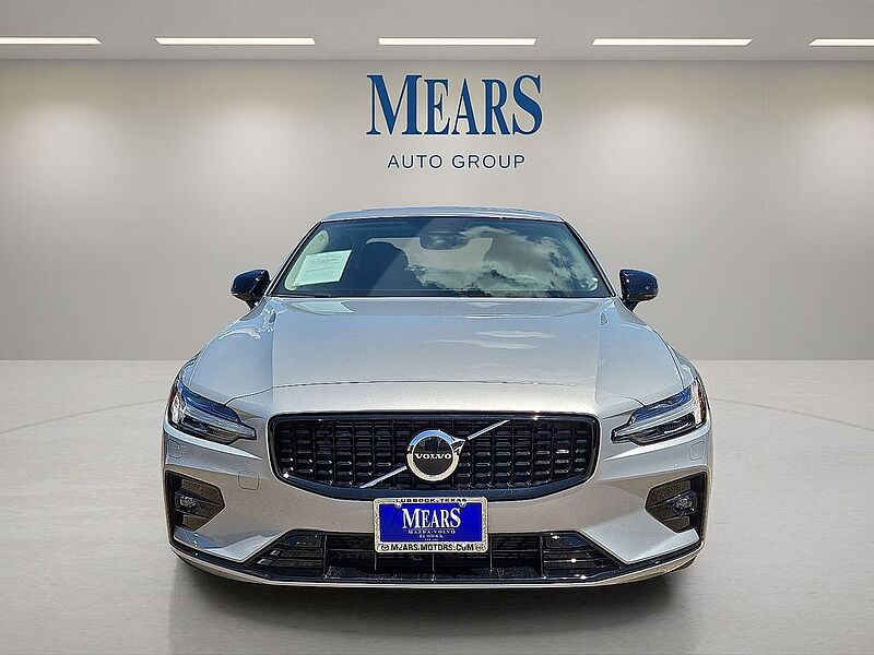 Volvo  S60 Core, B5 FWD Gas (mild hybrid), Gasoline, Dark