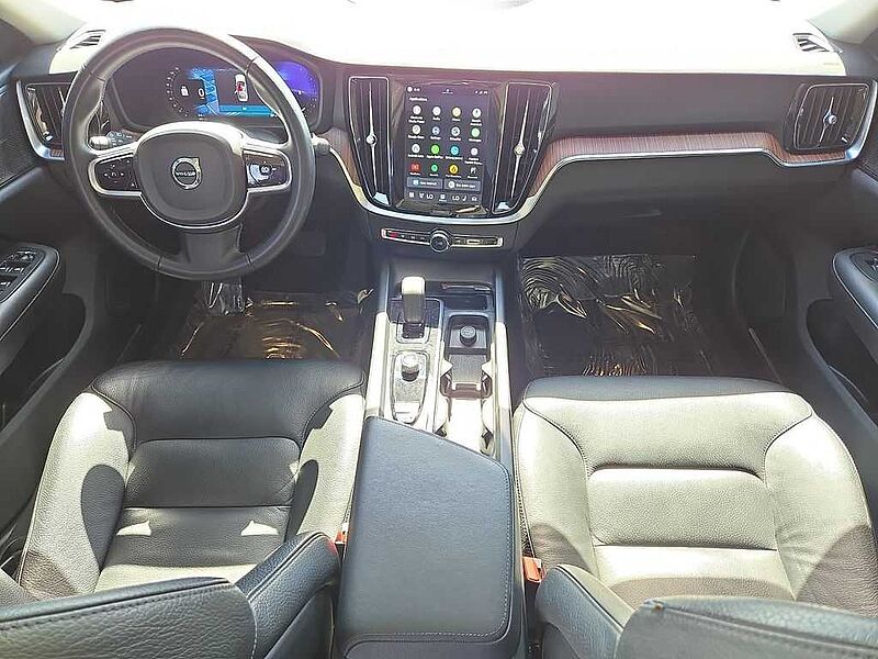 Volvo  S60 Plus, B5 AWD Gas (mild hybrid), Gasoline, Dark