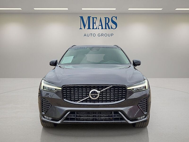 Volvo  XC60 Plus, B5 FWD, Mild Hybrid, Dark
