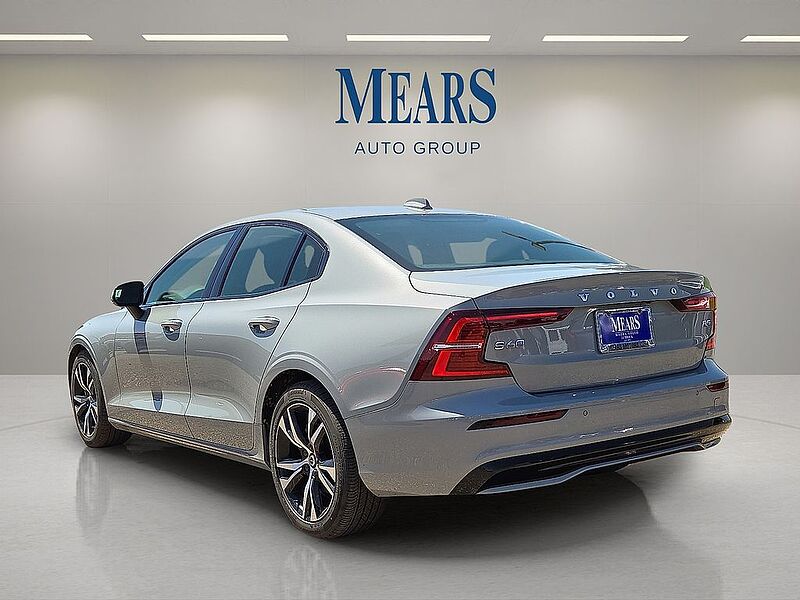 Volvo  S60 Core, B5 FWD Gas (mild hybrid), Gasoline, Dark