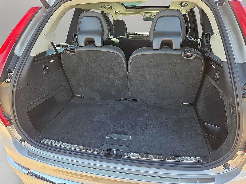 Volvo  XC90 Recharge Plus, T8 eAWD, Electric/Gasoline, Bright, 7 Seats