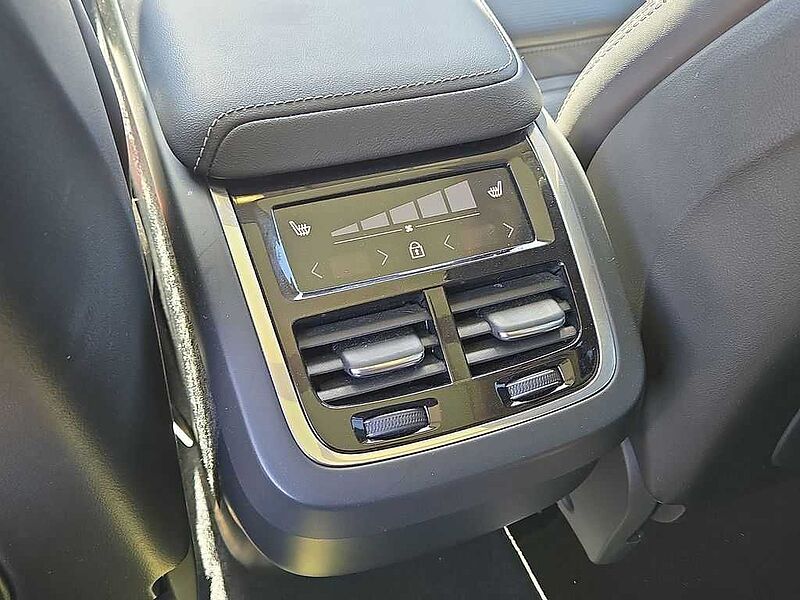 Volvo  XC60 Ultimate, B6 AWD, Mild Hybrid, Bright