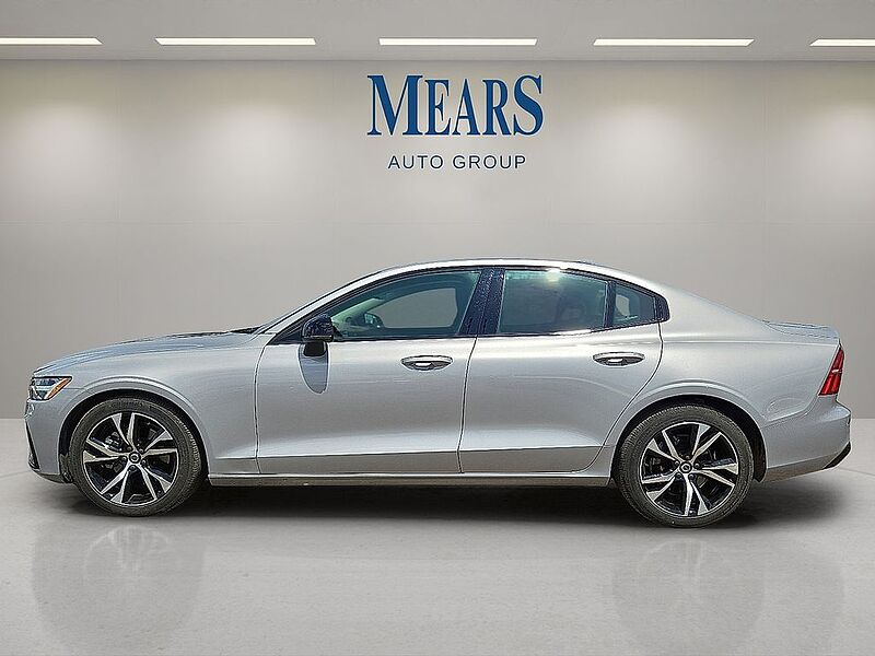 Volvo  S60 Core, B5 FWD Gas (mild hybrid), Gasoline, Dark