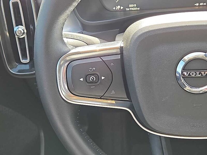 Volvo  XC40 Momentum, T5 AWD