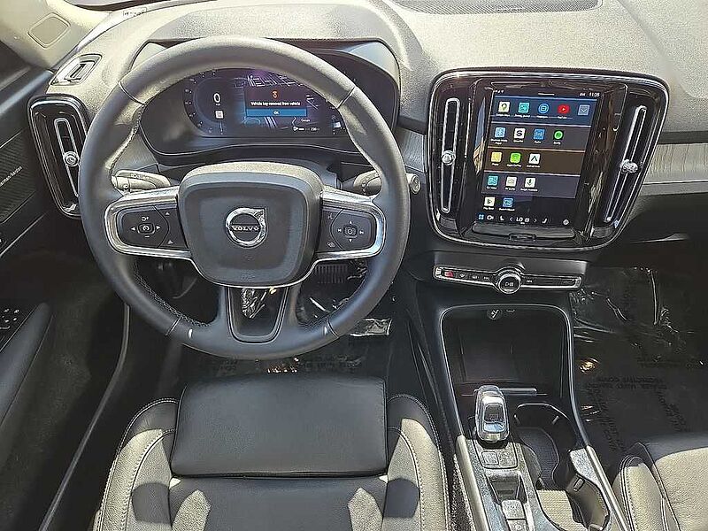 Volvo  XC40 Plus, B5 AWD, Mild Hybrid, Dark
