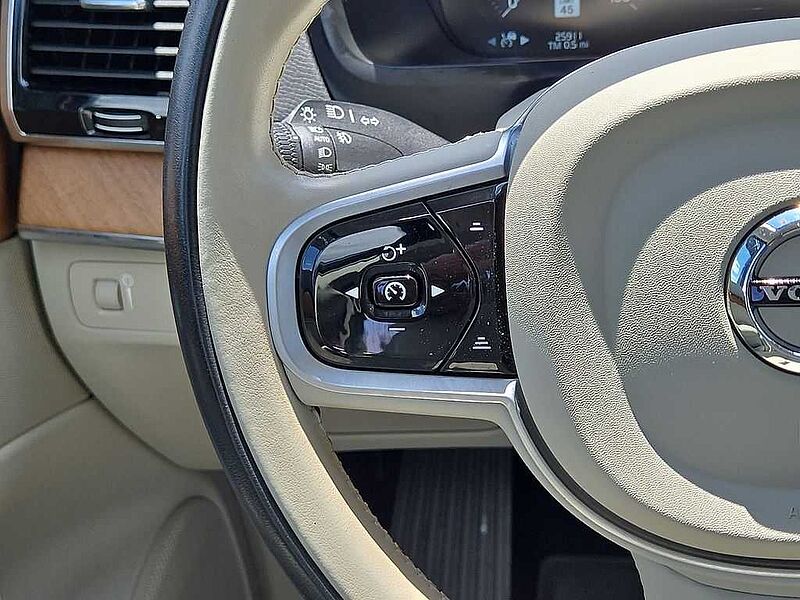 Volvo  XC90 Momentum, T6 AWD , 7 Seats