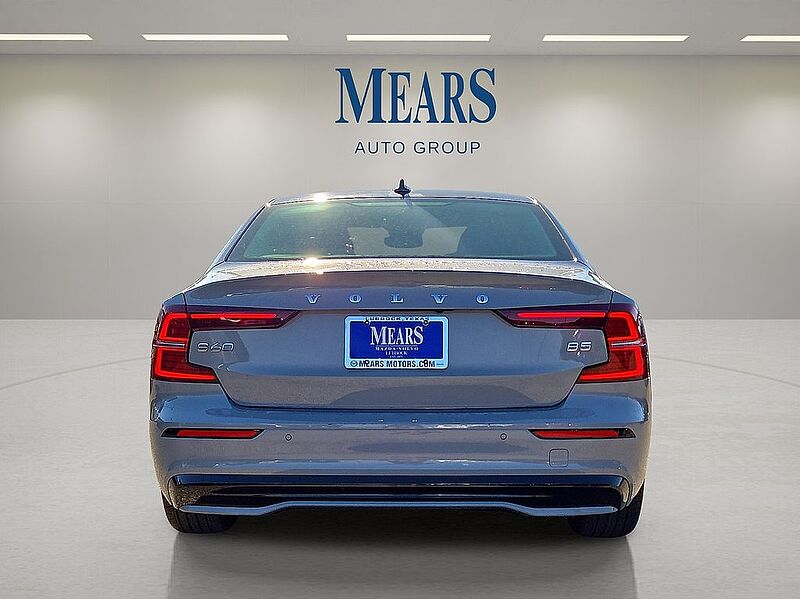 Volvo  S60 Core, B5 FWD Gas (mild hybrid), Gasoline, Dark