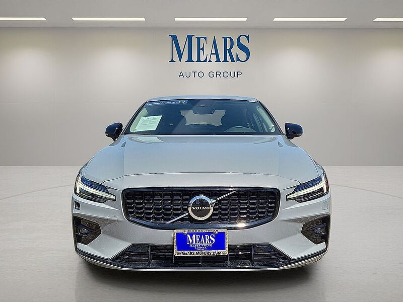Volvo  S60 Core, B5 FWD Gas (mild hybrid), Gasoline, Dark