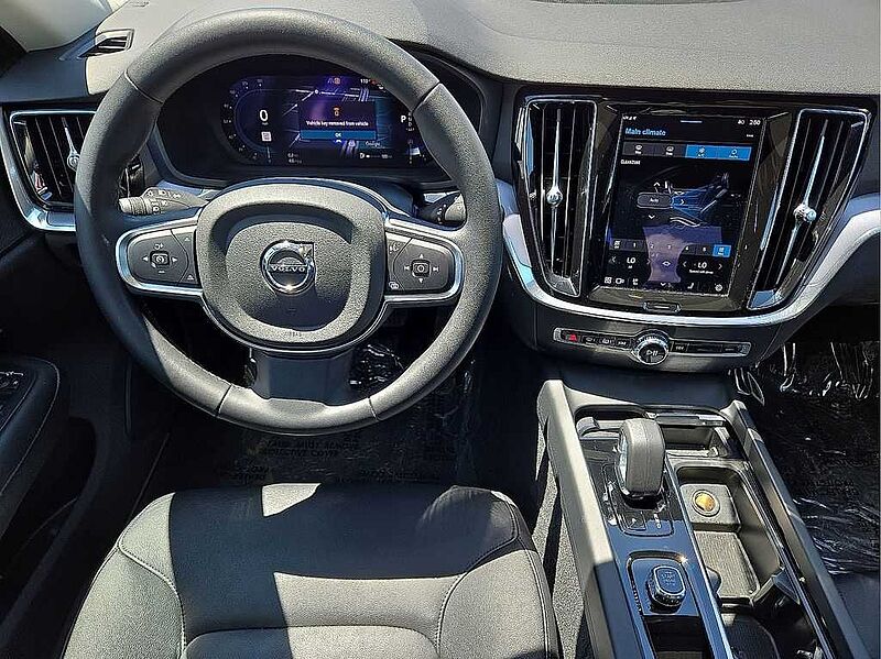 Volvo  S60 Core, B5 FWD Gas (mild hybrid), Gasoline, Dark