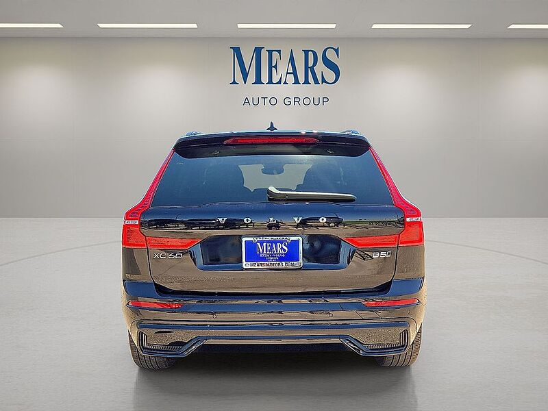 Volvo  XC60 Plus, B5 AWD Gas (mild hybrid), Gasoline, Dark