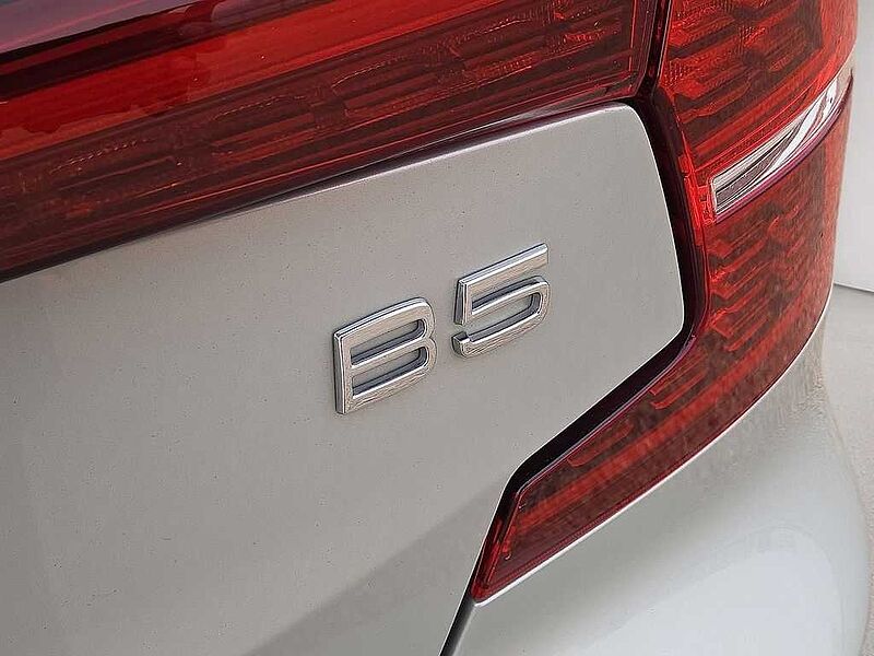 Volvo  S60 Momentum, B5 FWD