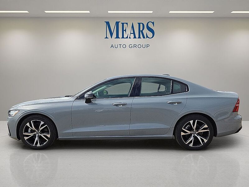 Volvo  S60 Core, B5 FWD Gas (mild hybrid), Gasoline, Dark