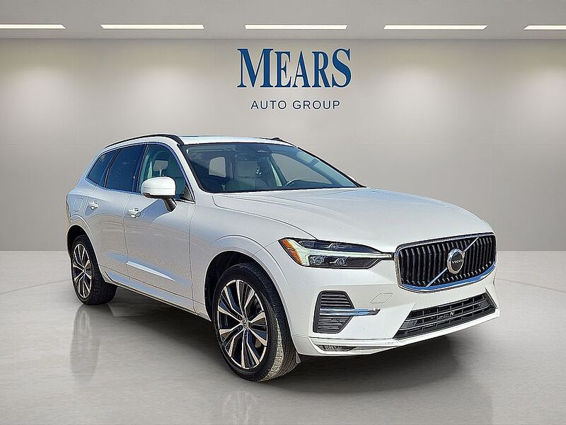 Volvo  XC60 Momentum, B5 FWD