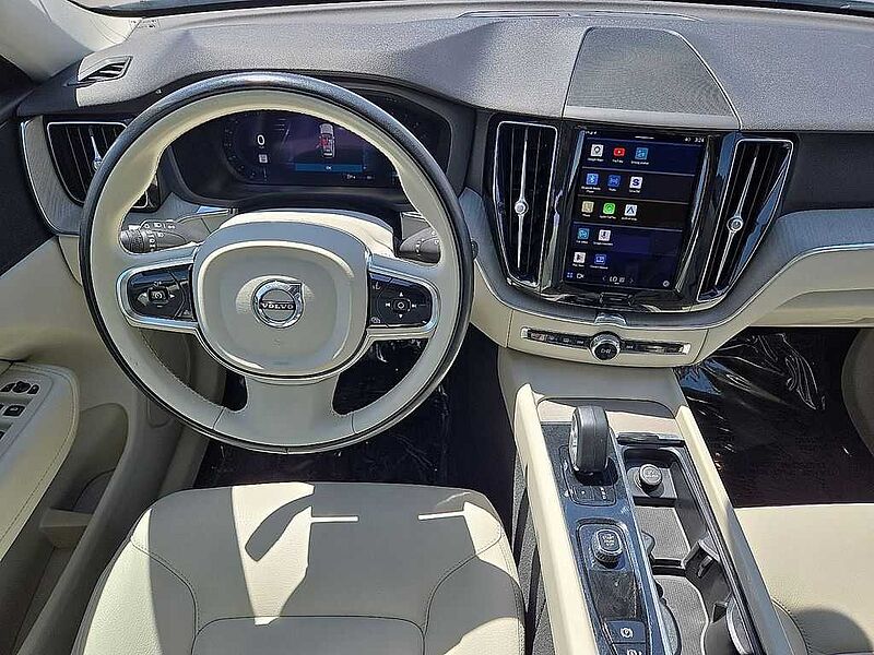 Volvo  XC60 Plus, B5 FWD, Mild Hybrid, Bright