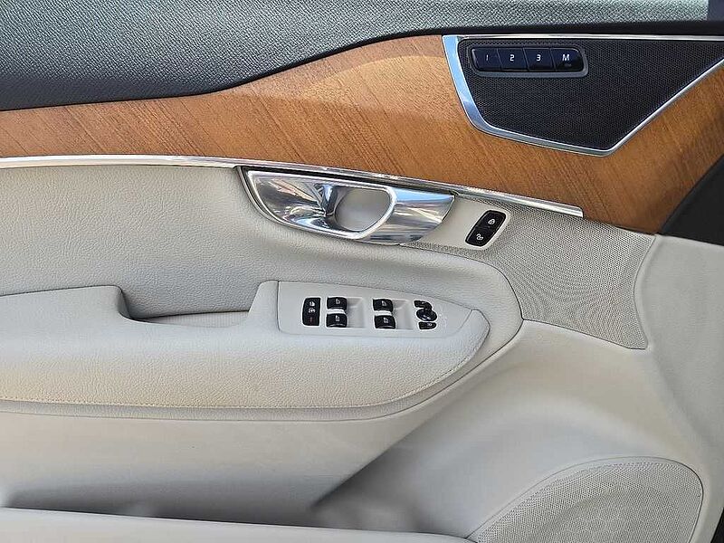 Volvo  XC90 Momentum, T6 AWD , 7 Seats