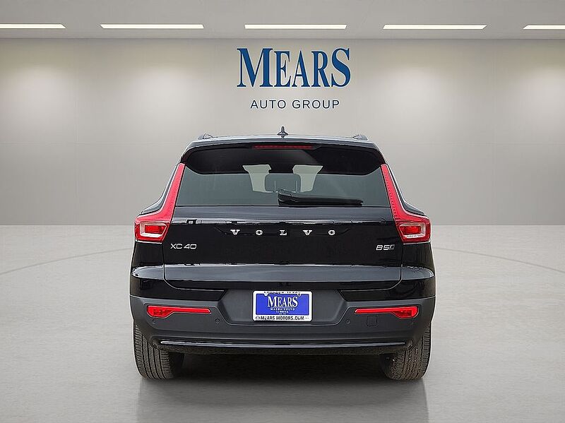 Volvo  XC40 Plus, B5 AWD Gas (mild hybrid), Gasoline, Dark