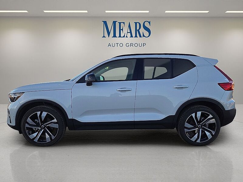 Volvo XC40 Plus, B5 AWD Gas (mild hybrid), Gasoline, Dark