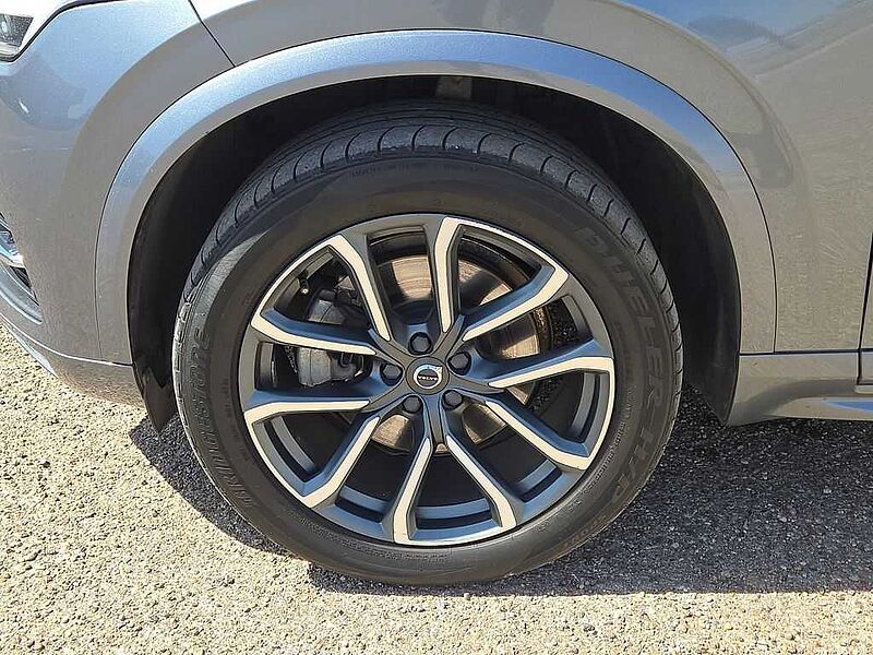 Volvo  XC90 T6 AWD Momentum