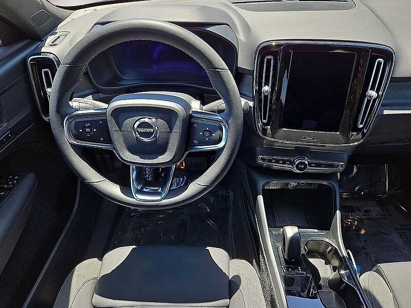Volvo  C40 Recharge Core, Twin Motor, Electric