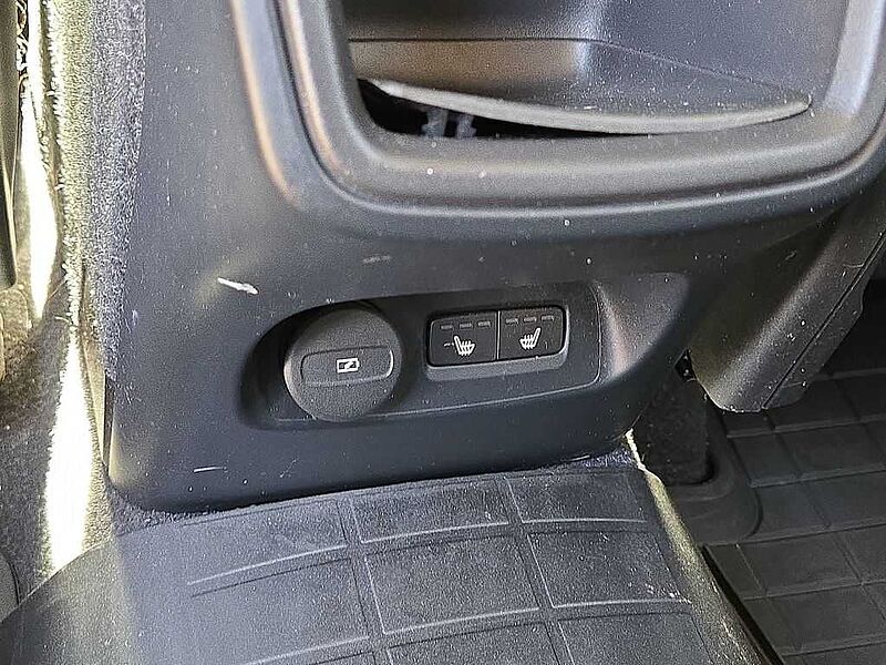 Volvo  XC40 Momentum, T5 AWD