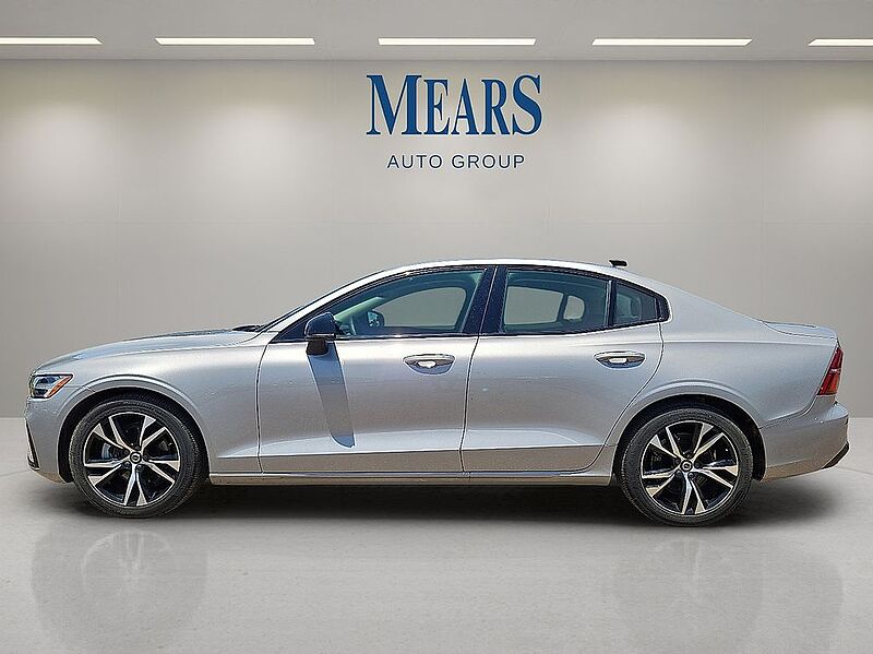 Volvo  S60 Core, B5 FWD Gas (mild hybrid), Gasoline, Dark