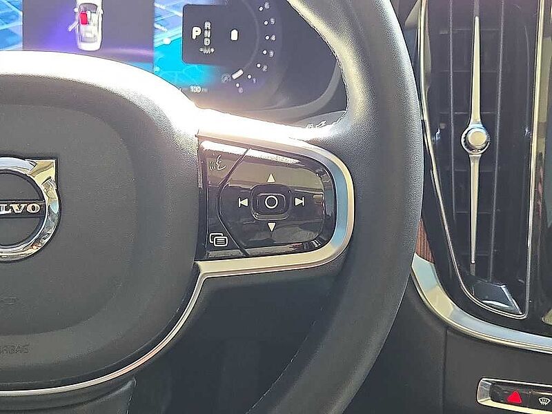 Volvo  S60 Plus, B5 AWD Gas (mild hybrid), Gasoline, Dark