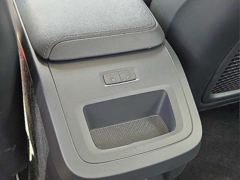 Volvo  S60 Core, B5 FWD Gas (mild hybrid), Gasoline, Dark