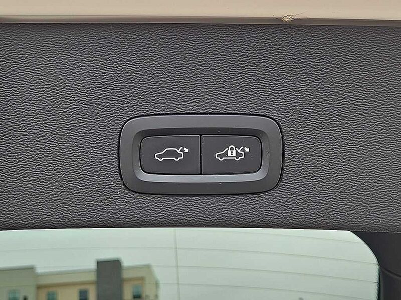 Volvo  C40 Recharge Ultimate, Twin Motor, Electric