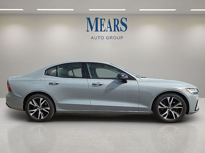 Volvo  S60 Core, B5 FWD Gas (mild hybrid), Gasoline, Dark