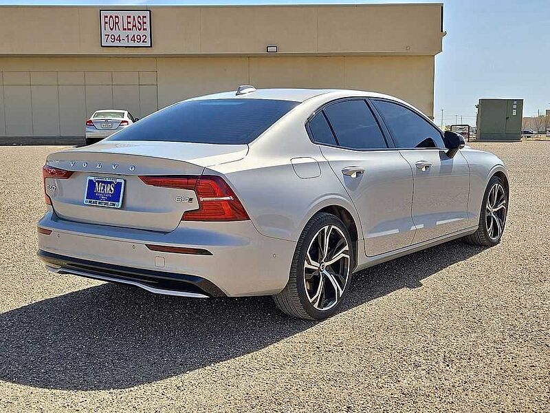 Volvo  S60 Plus, B5 AWD Gas (mild hybrid), Gasoline, Dark