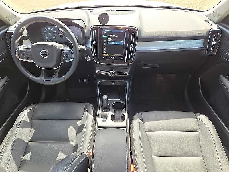 Volvo  XC40 Momentum, T5 AWD