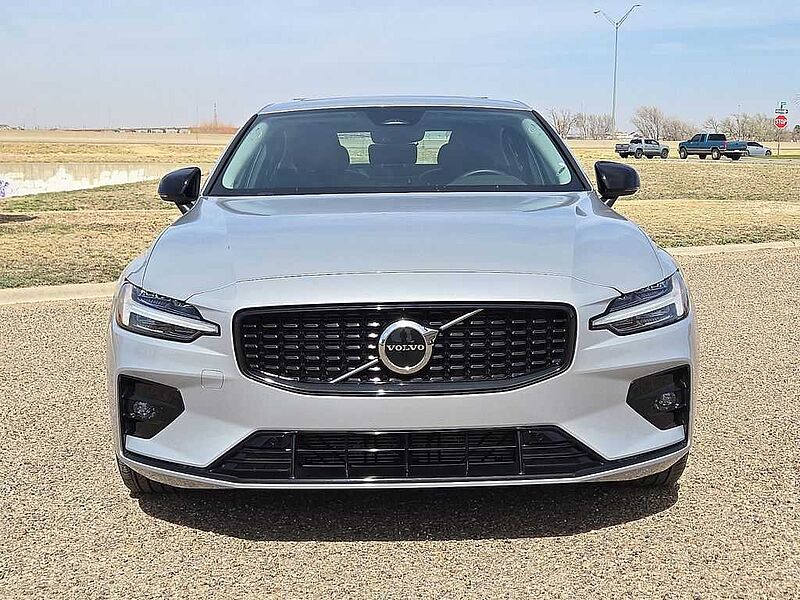 Volvo  S60 Core, B5 FWD Gas (mild hybrid), Gasoline, Dark