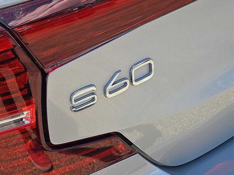 Volvo  S60 Core, B5 FWD Gas (mild hybrid), Gasoline, Dark