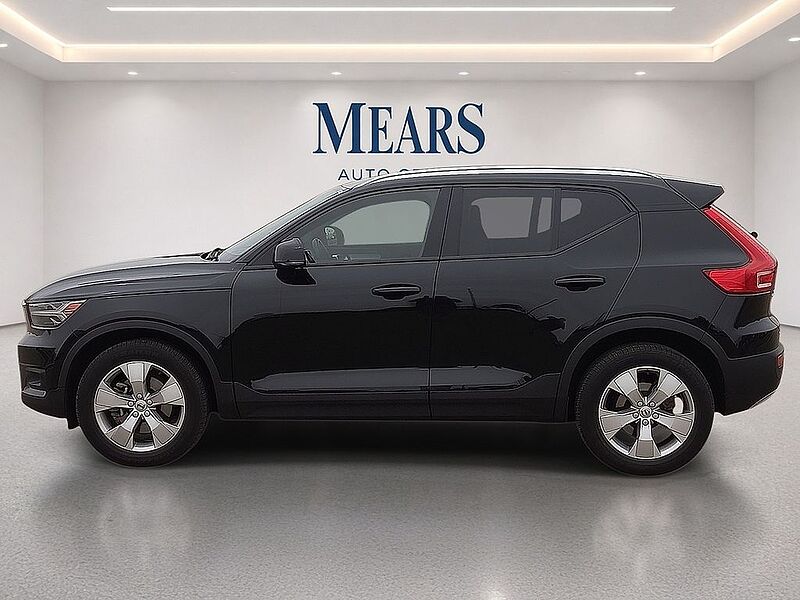 Volvo  XC40 Momentum, T4 FWD
