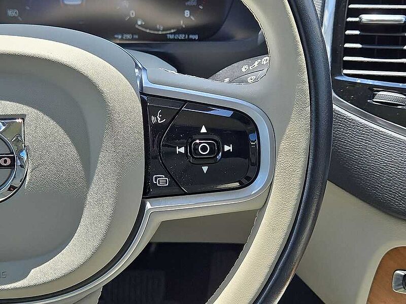 Volvo  XC90 Momentum, T6 AWD , 7 Seats