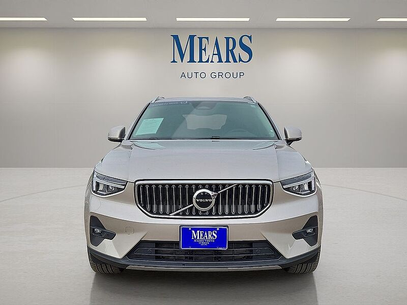 Volvo  XC40 Plus, B5 AWD, Mild Hybrid, Bright