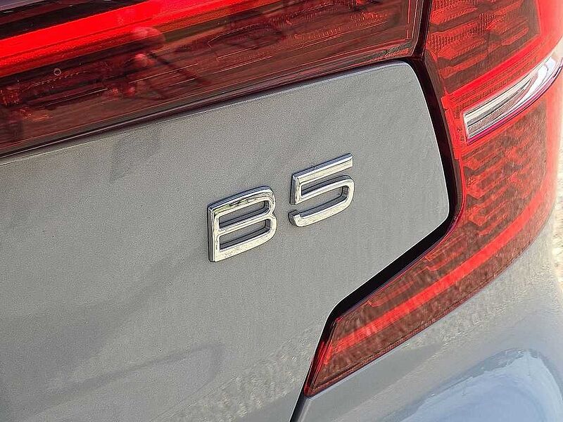 Volvo  S60 Core, B5 FWD Gas (mild hybrid), Gasoline, Dark