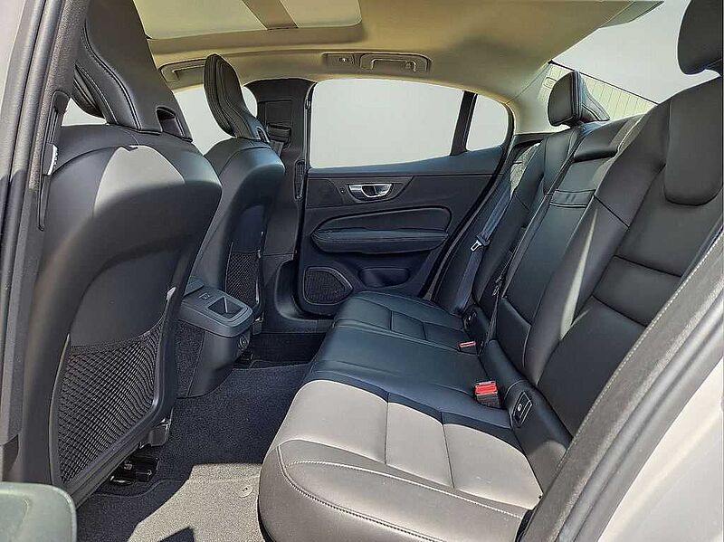 Volvo  S60 Core, B5 FWD Gas (mild hybrid), Gasoline, Dark