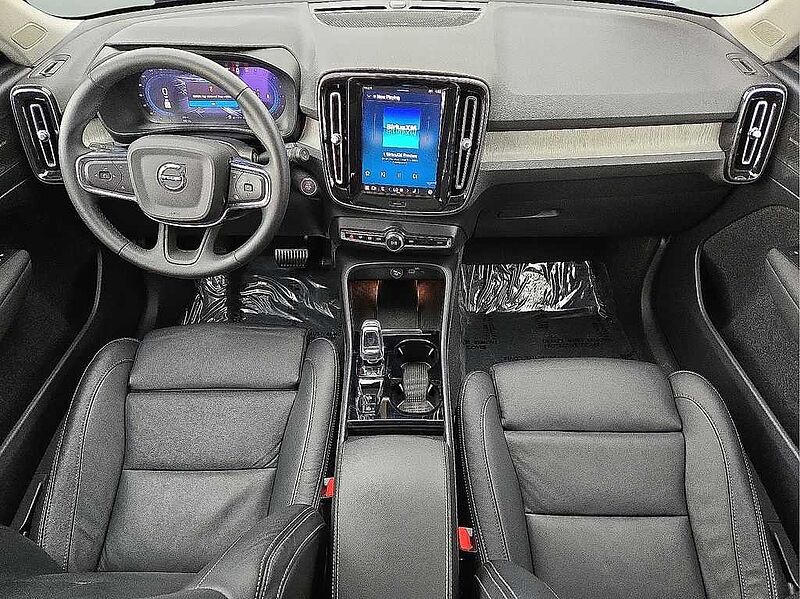 Volvo  XC40 Plus, B5 AWD Gas (mild hybrid), Gasoline, Dark