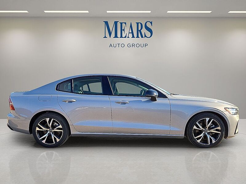 Volvo  S60 Core, B5 FWD Gas (mild hybrid), Gasoline, Dark