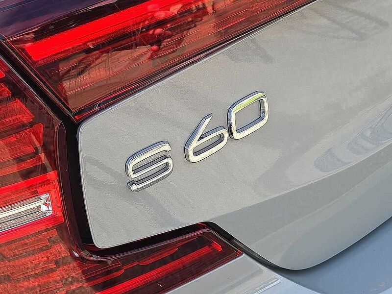 Volvo  S60 Core, B5 FWD Gas (mild hybrid), Gasoline, Dark